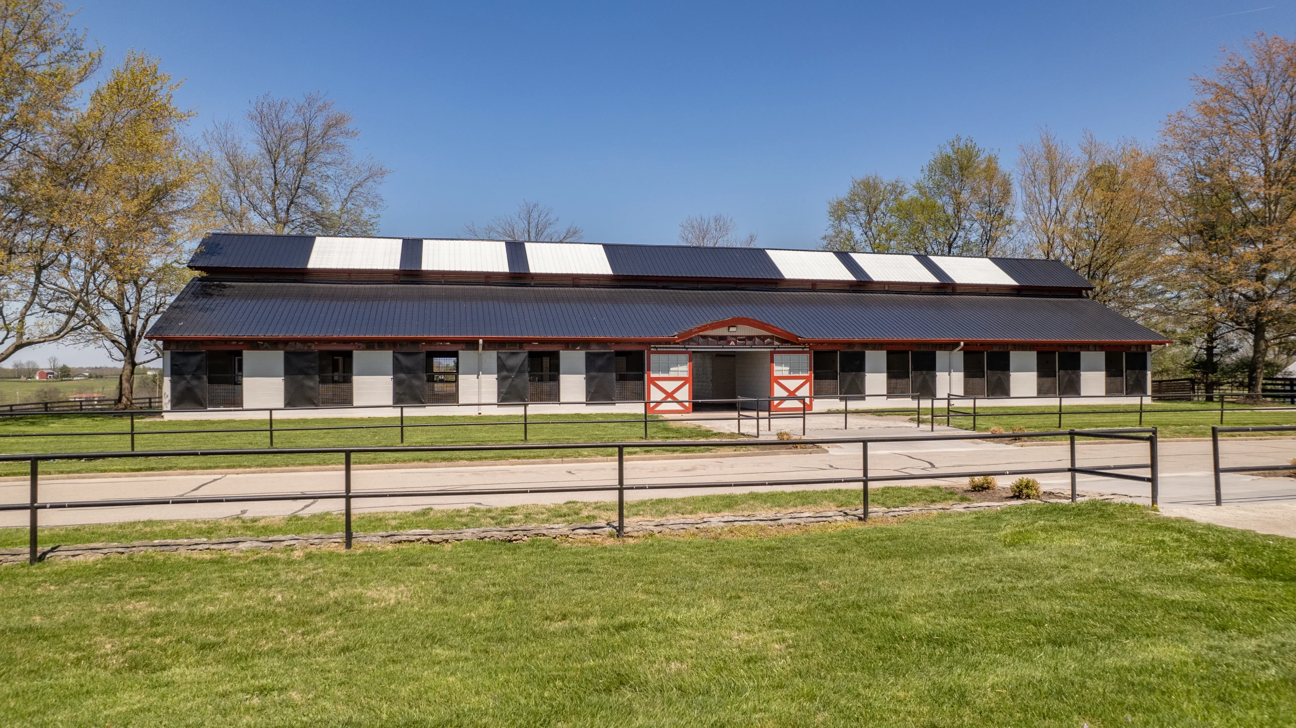 Newly Installed Metal Barn Roof for Superior Protection