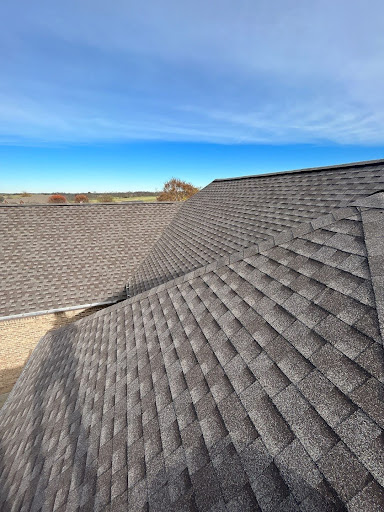 Newly installed asphalt shingle roof on a residential home in Richmond, KY by AIC Roofing.