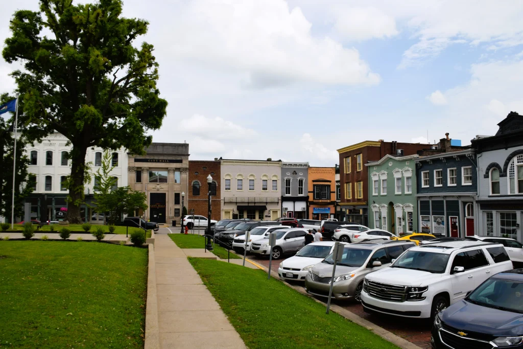 Local shops and restaurants in downtown Mt. Sterling KY