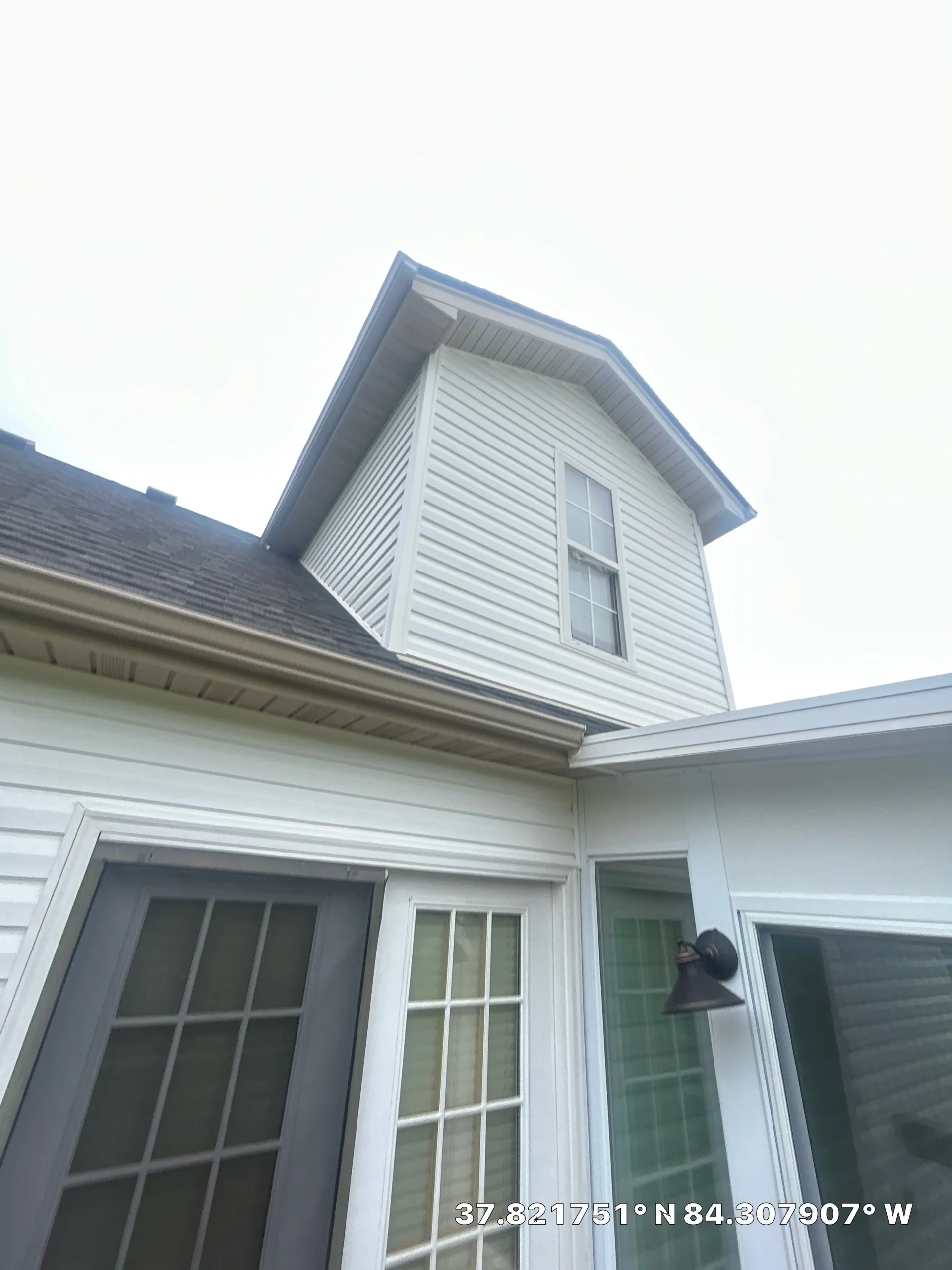 White vinyl siding on dormer exterior of home in Berea KY